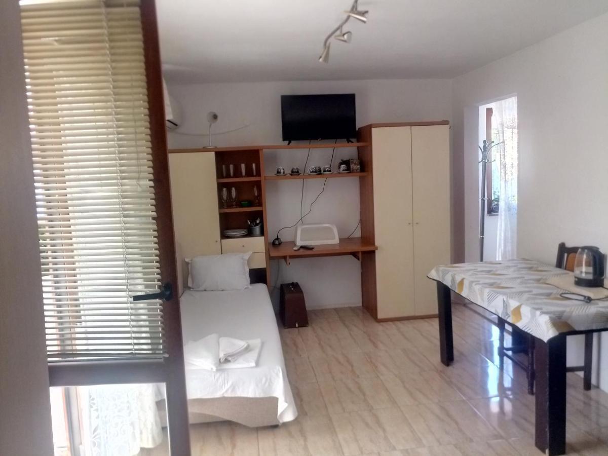 Farlalievi Guest House Созополь Экстерьер фото