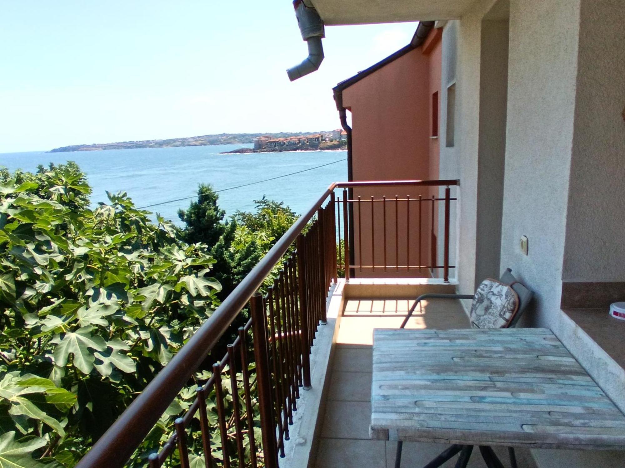 Farlalievi Guest House Созополь Экстерьер фото